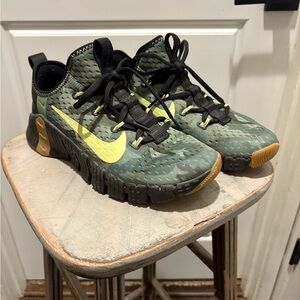 Nike Free Metcon 3 Trainers, Camo - size men’s 7.5